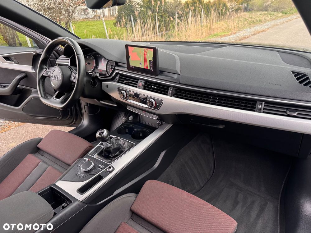 Audi A4 Avant 2.0 TDI DPF S line Sportpaket - 39