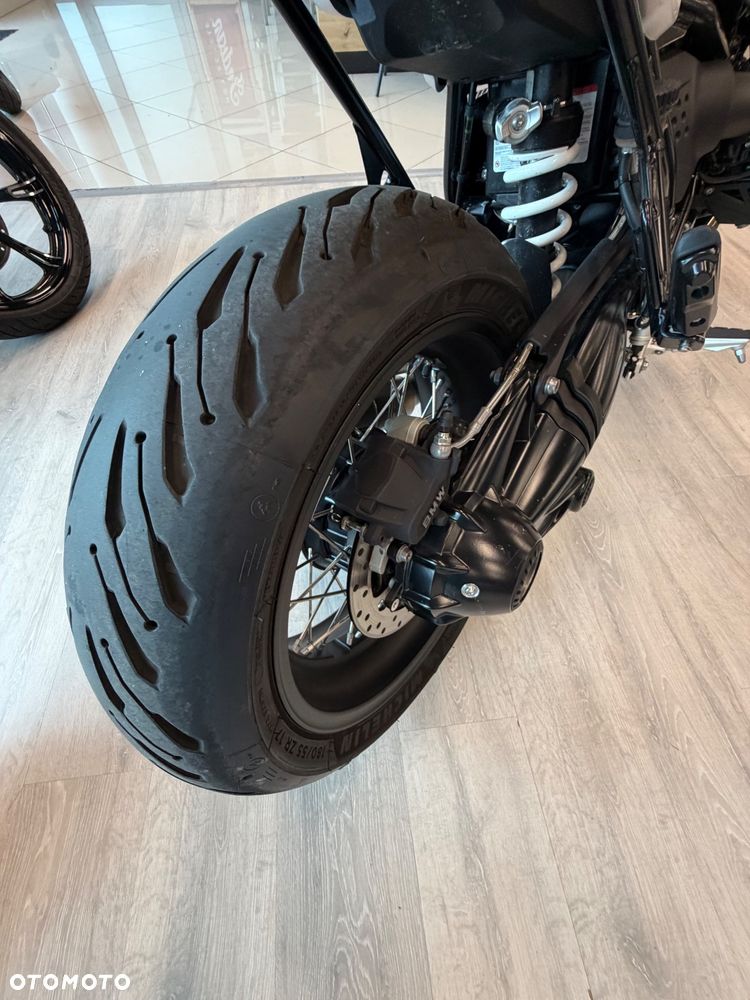 BMW R - 6
