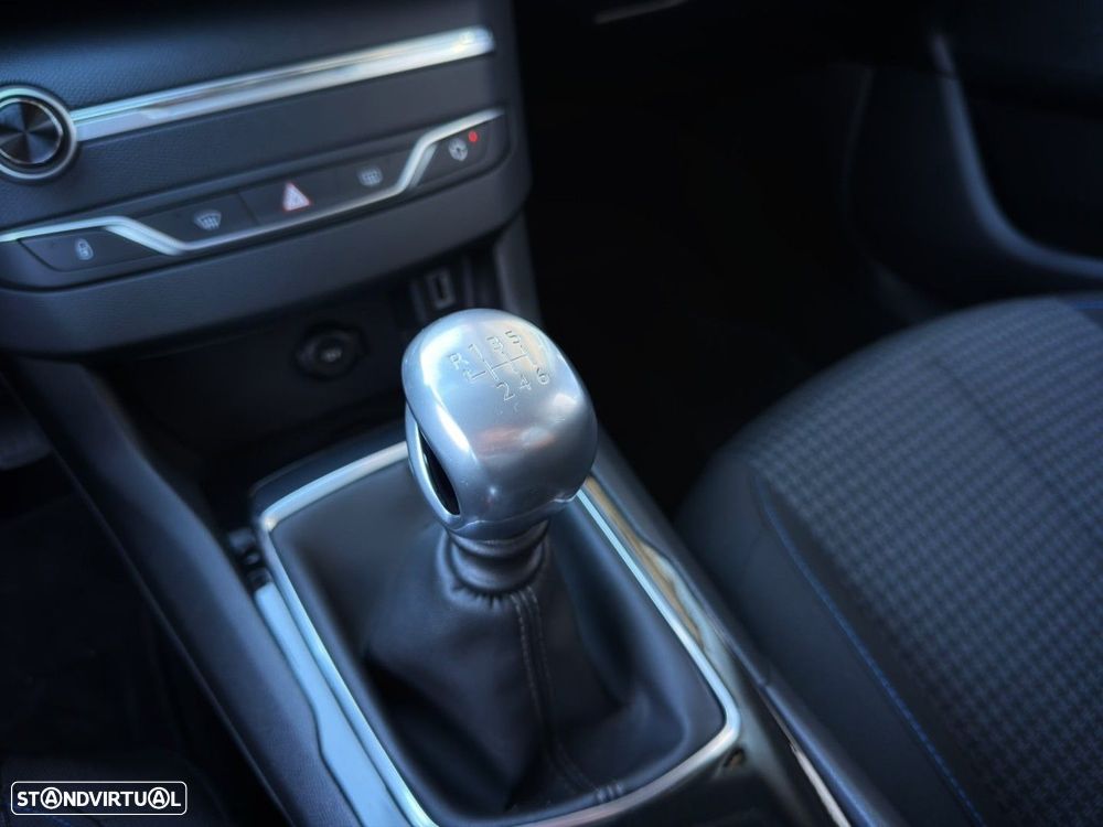 Peugeot 308 SW 1.5 BlueHDi Style — fotografia 21
