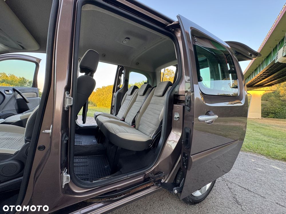 Renault Kangoo 1.6 16V 105 Luxe - 24