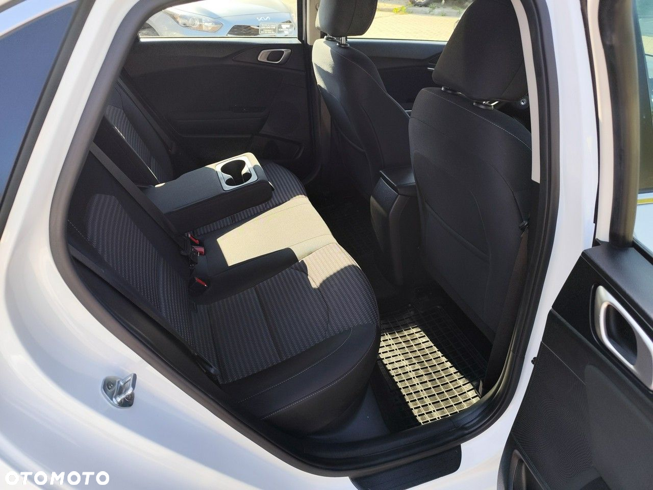 Kia Ceed 1.0 T-GDI M - 11