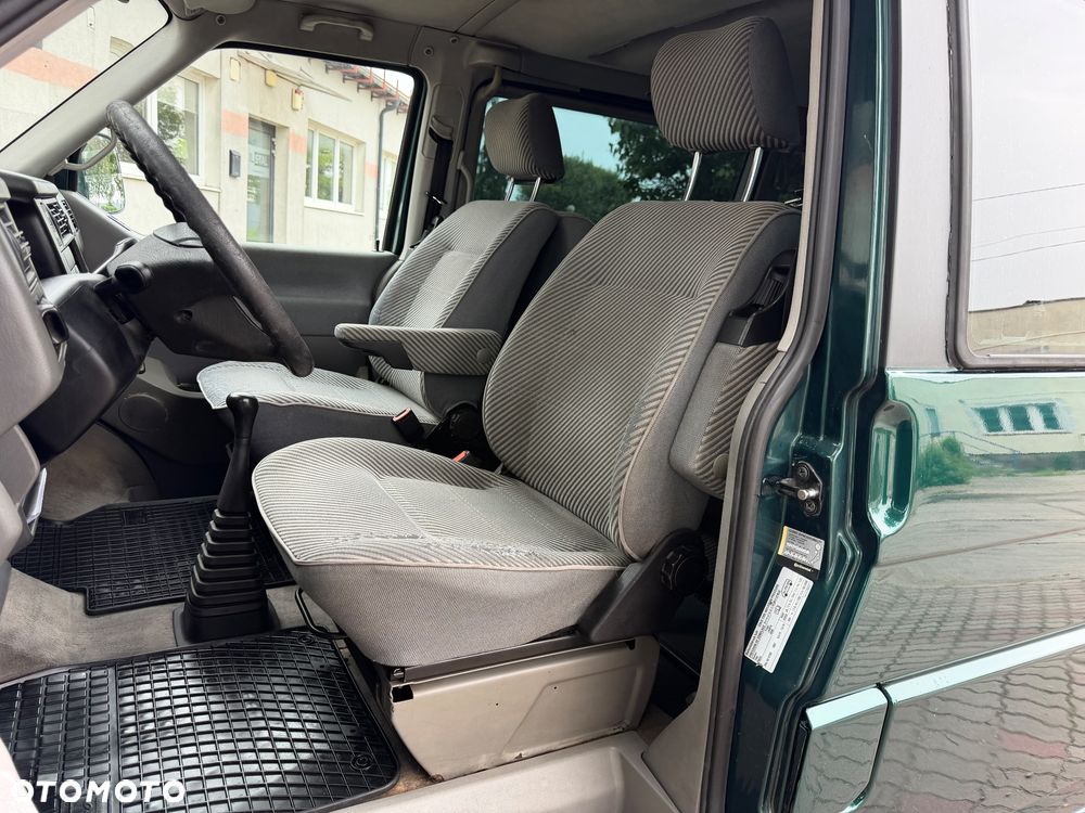 Volkswagen Multivan D - 13
