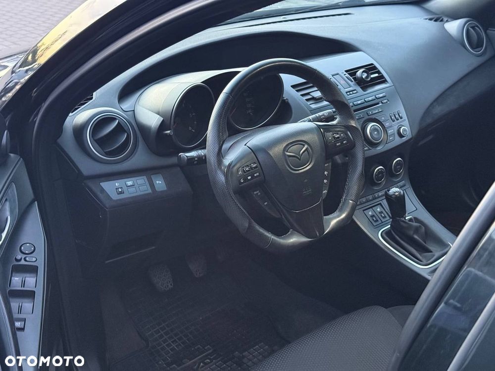 Mazda 3 - 7