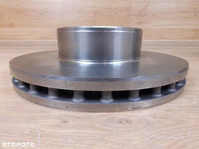Iveco EuroCargo III tarcze hamulcowe przód 7187541 IVECO ORYGINAŁ BREMBO KOMPLET 2 SZTUKI - 2