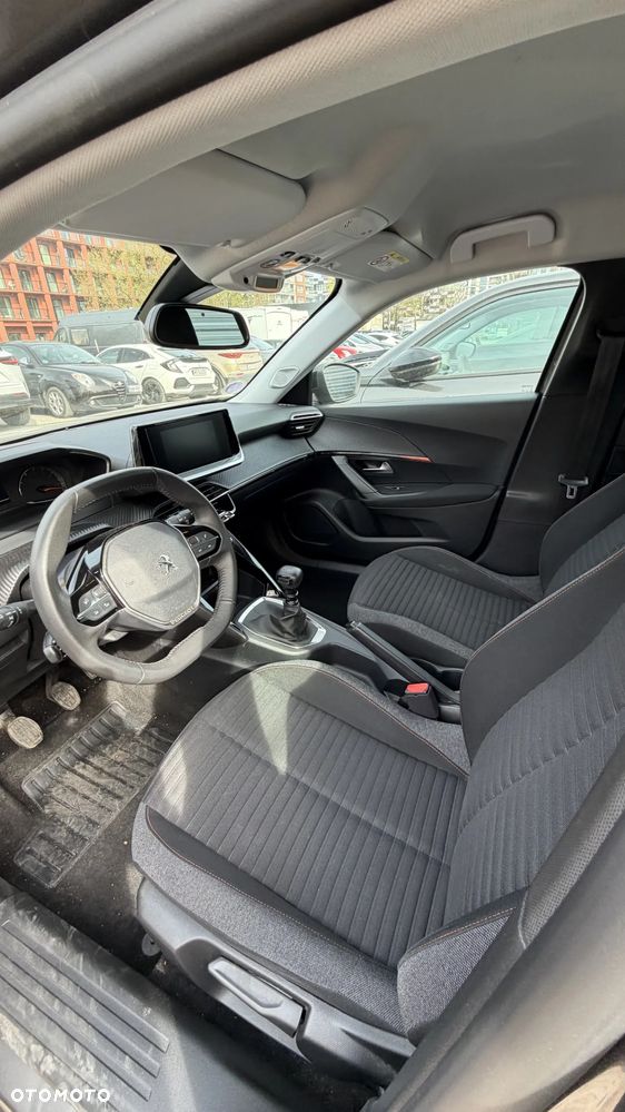 Peugeot 2008 PureTech 100 Active S&S BVM6 - 32