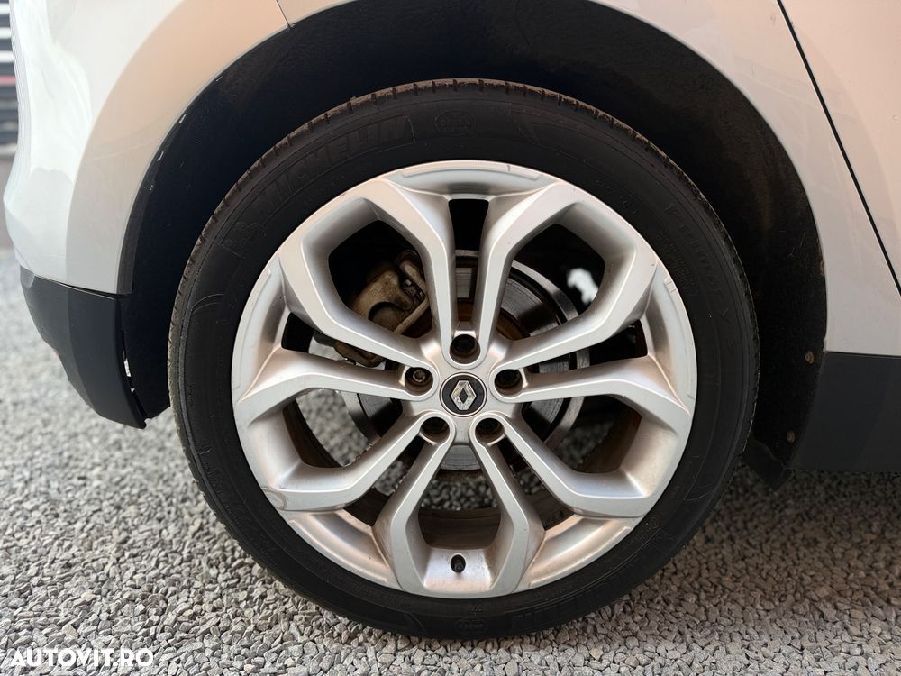 Renault Scenic - 24