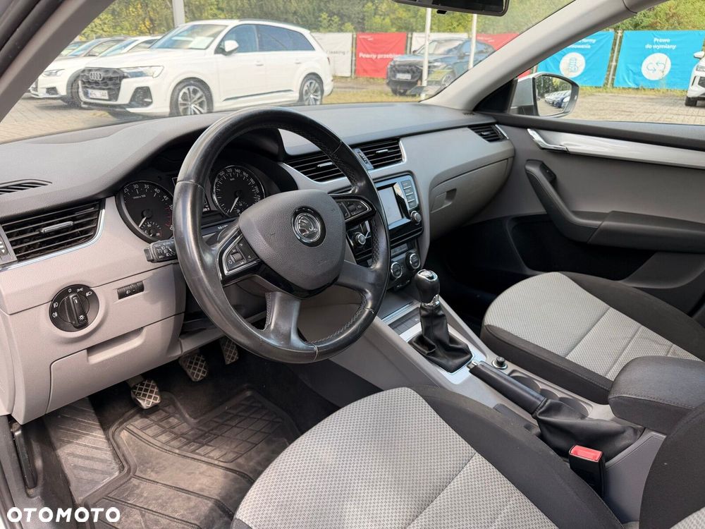 Skoda Octavia 2.0 TDI SCR Ambition - 10