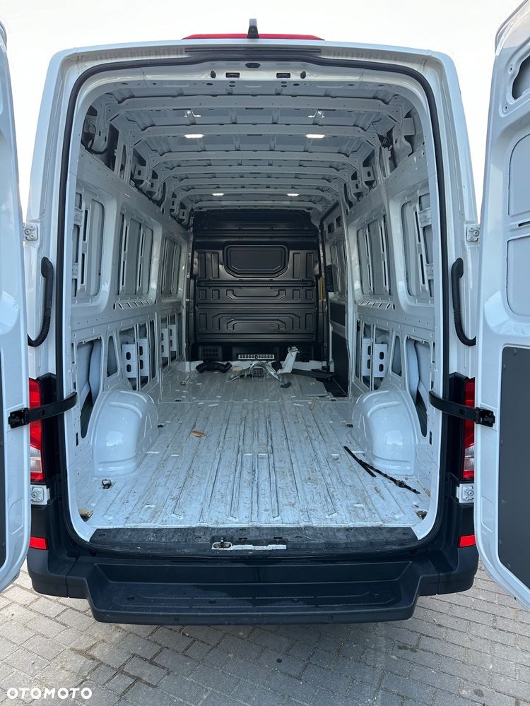 Volkswagen Crafter - 9