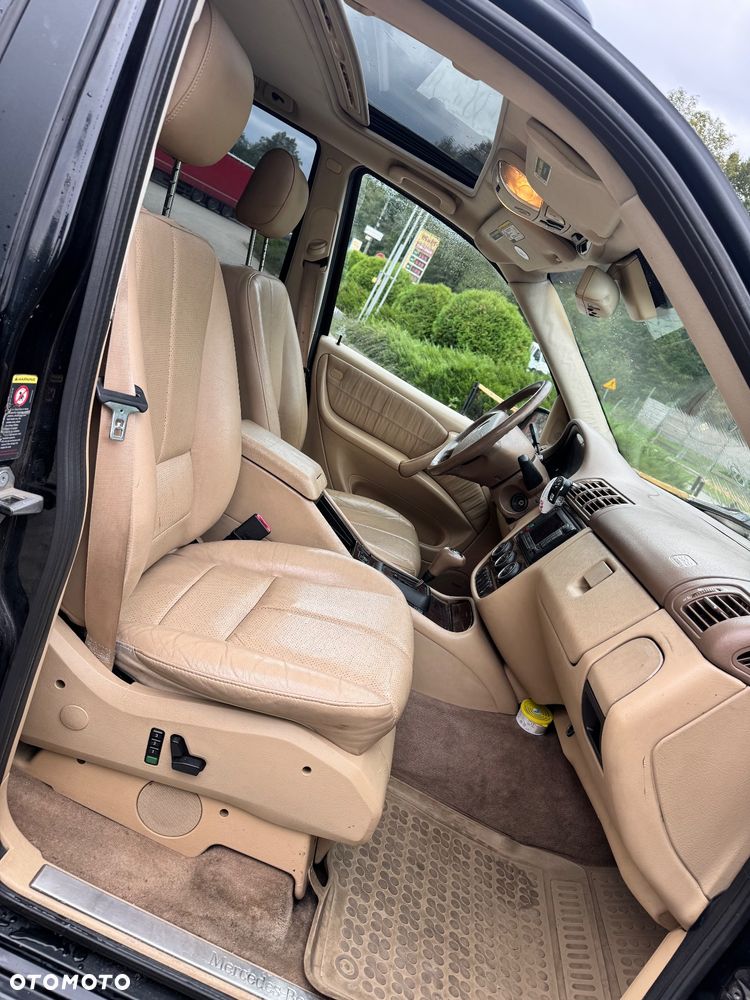 Mercedes-Benz ML - 13