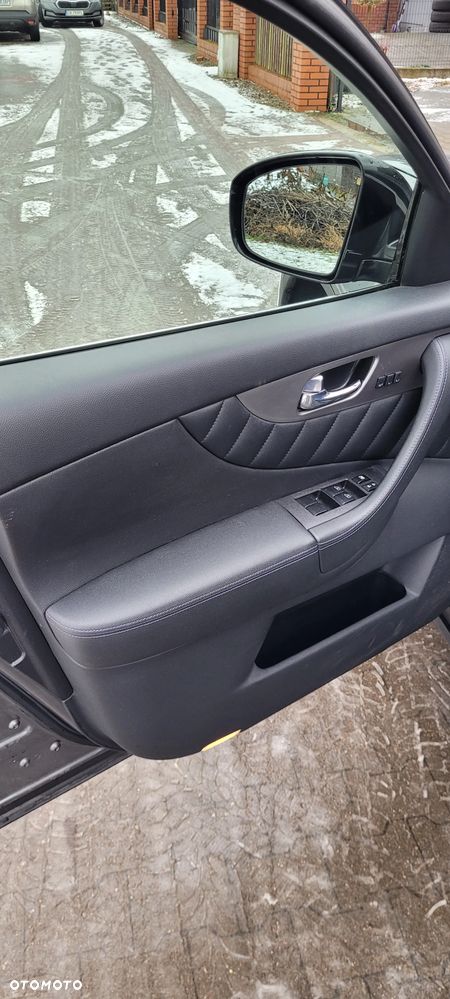 Infiniti QX70 3.7 S Premium - 15