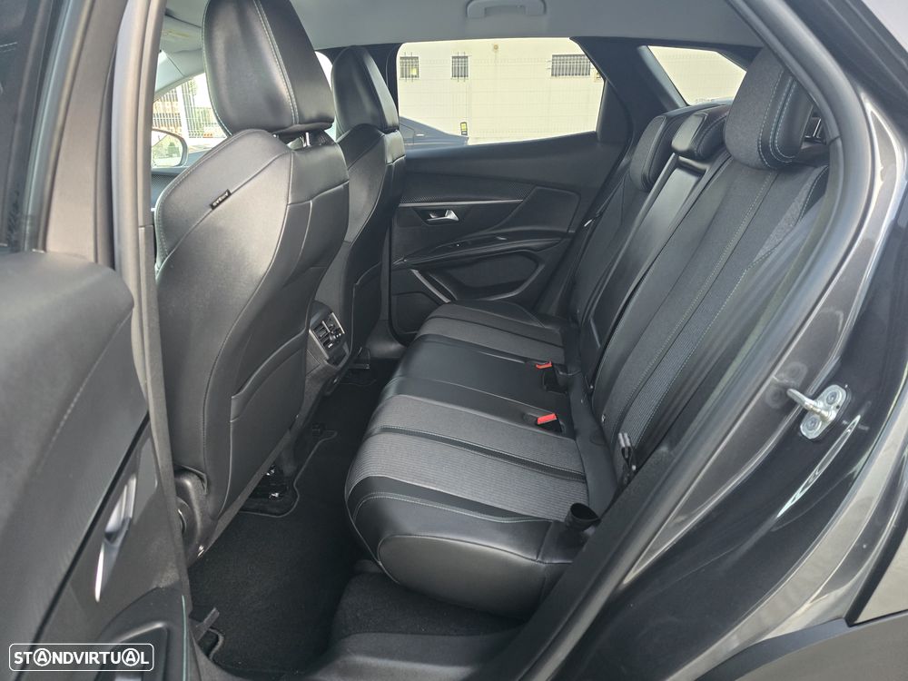 Peugeot 3008 BlueHDi 130 Stop & Start EAT8 Allure - 40