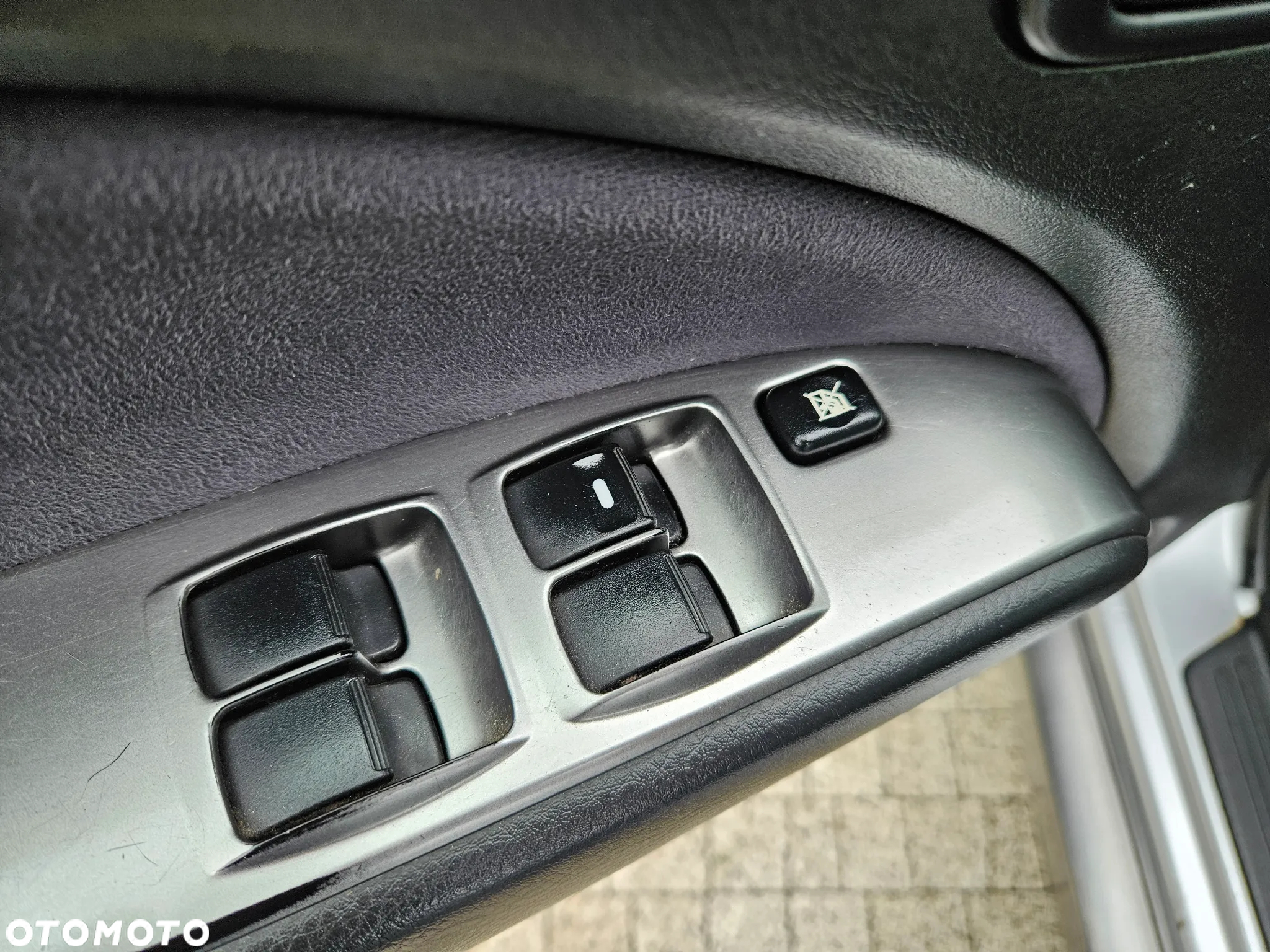 Mitsubishi Outlander 2.0 4WD Intense - 9