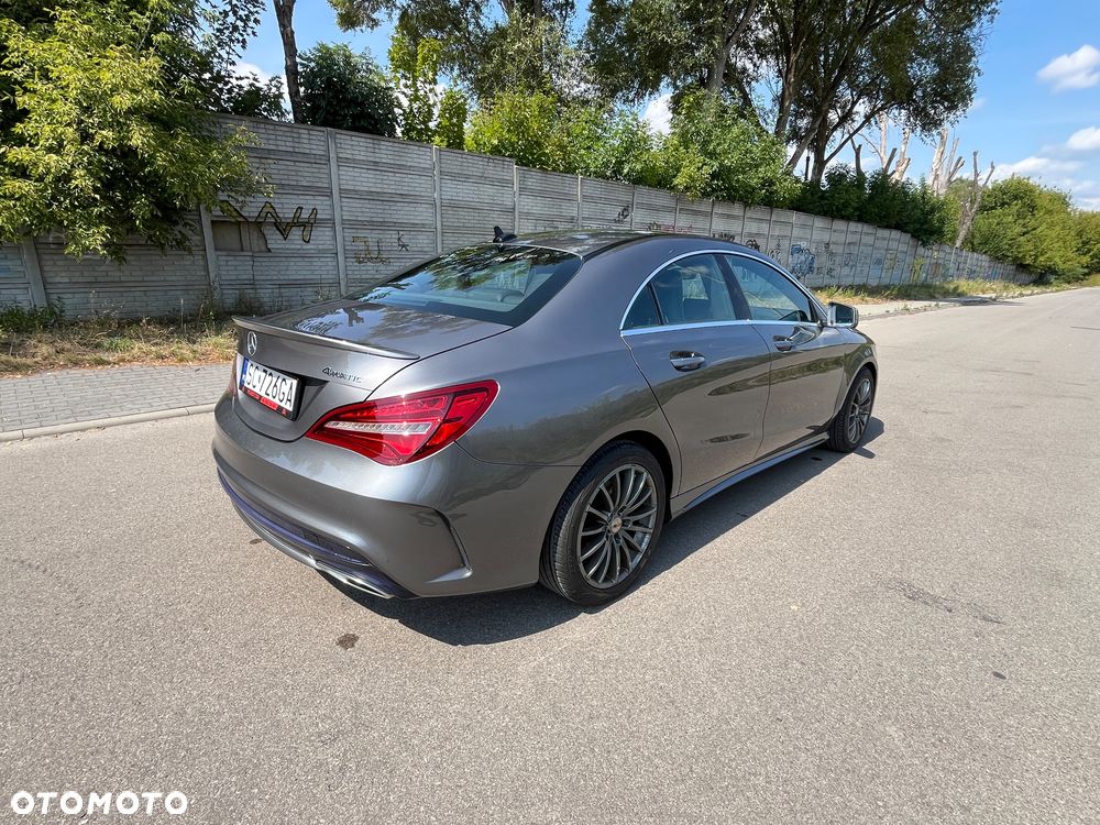 Mercedes-Benz CLA 250 4-Matic AMG Line - 17