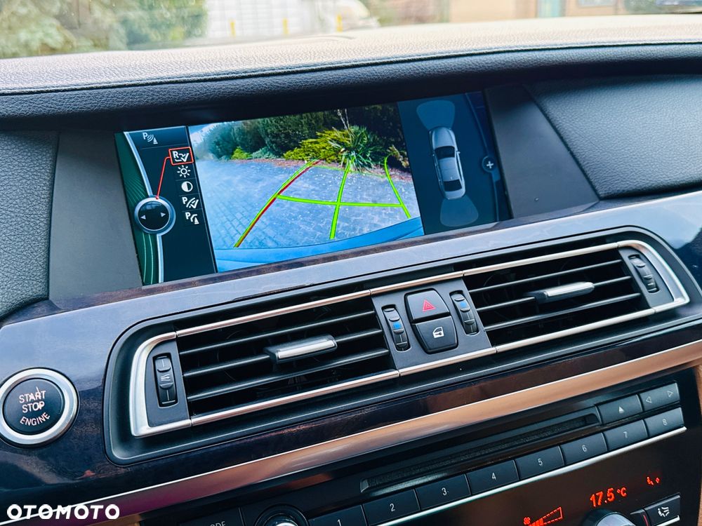 BMW Seria 7 740i - 17