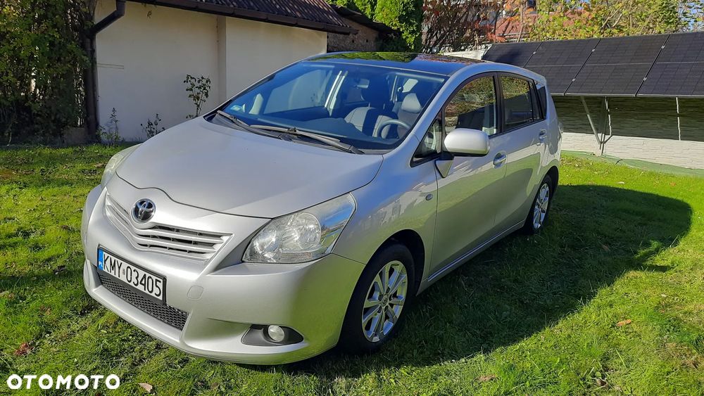 Toyota Verso 1.8 Premium EU5 - 6