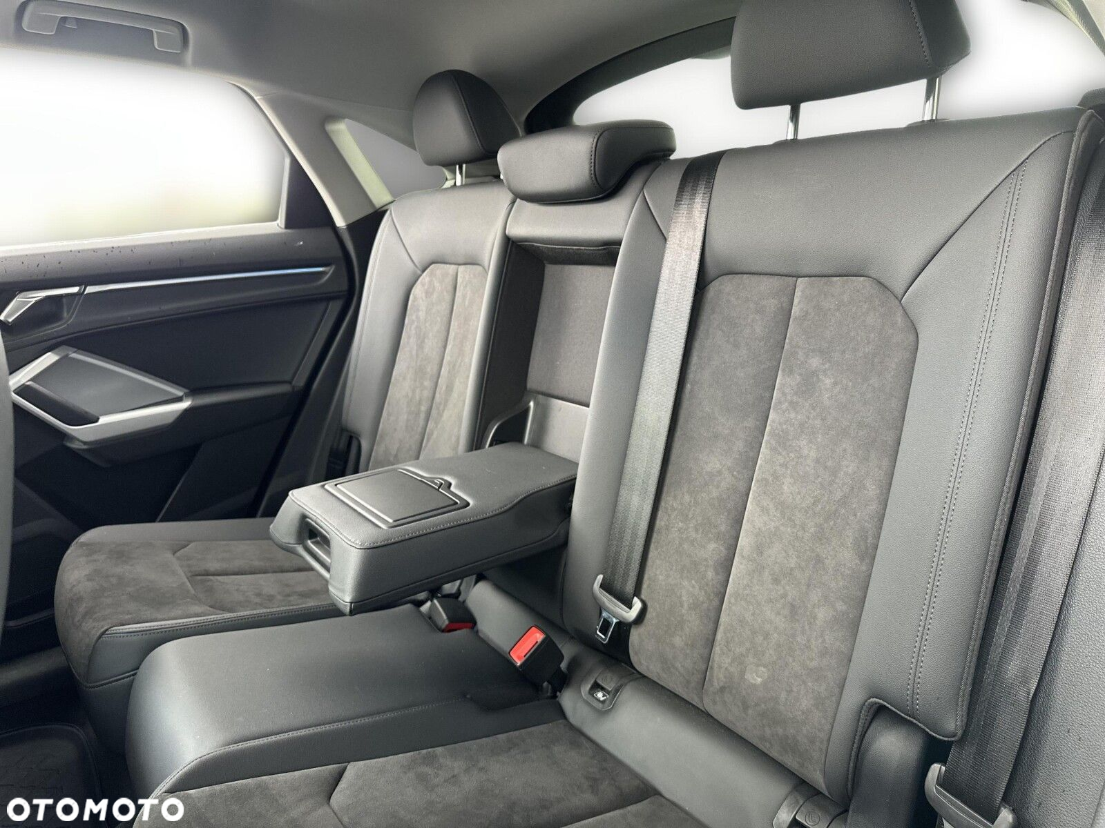 Audi Q3 Sportback - 12