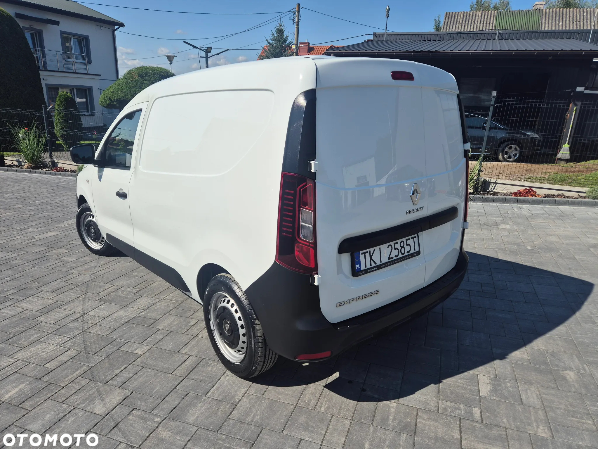 Renault Express - 4