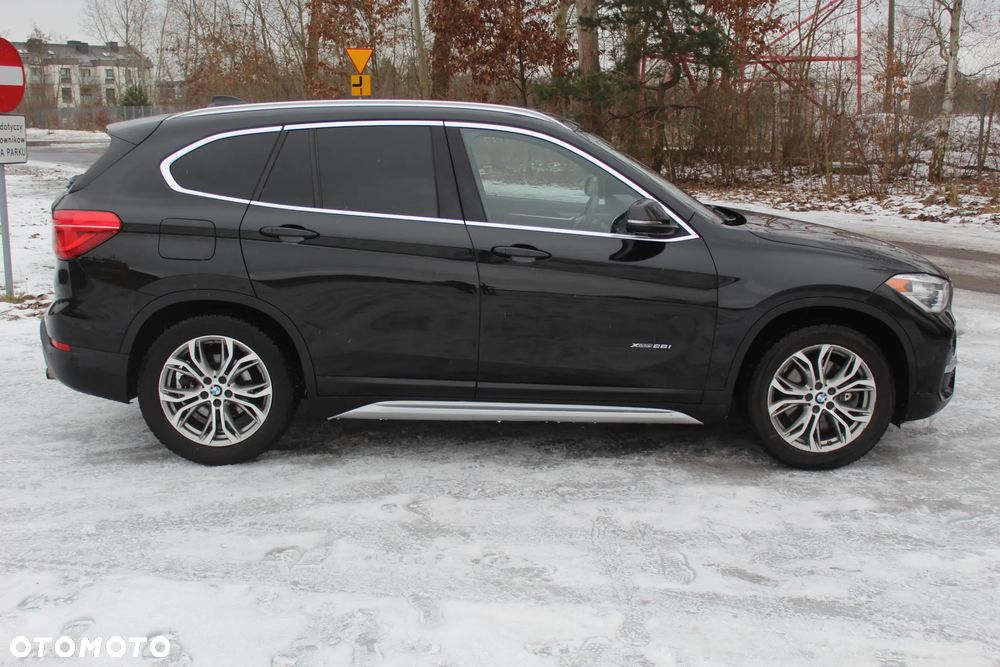 BMW X1 xDrive25i xLine - 9