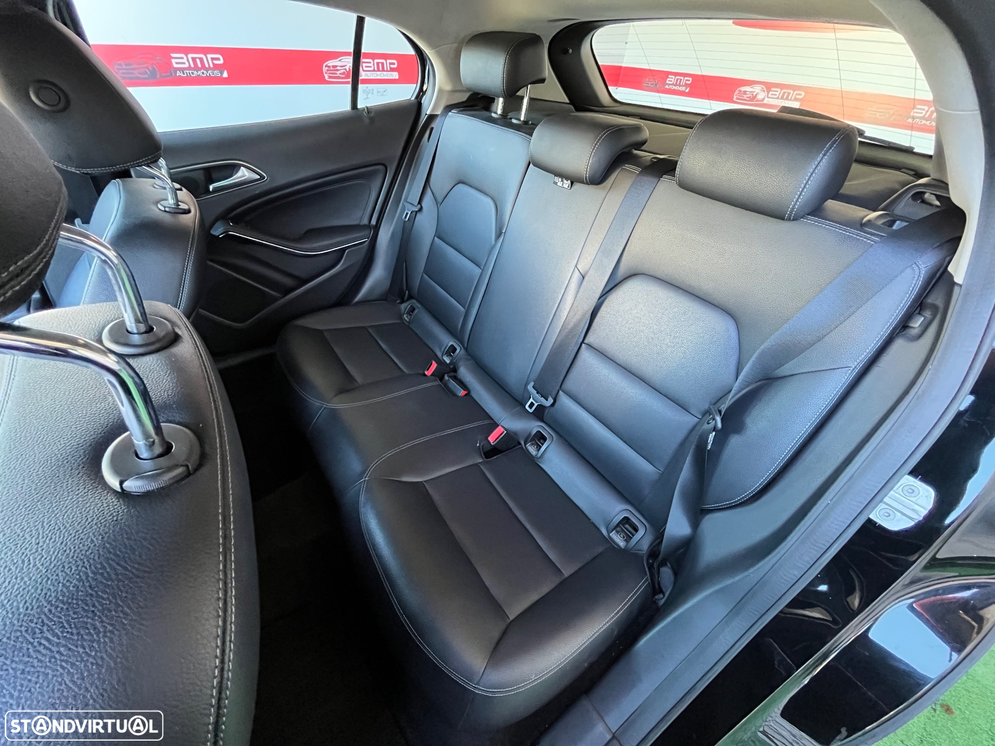Mercedes-Benz GLA 180 CDi Urban - 8