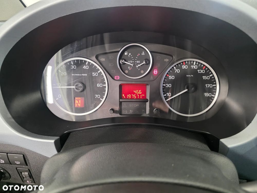 Citroën Berlingo Multispace e-HDi 90 FAP EGS6 Exclusive - 39