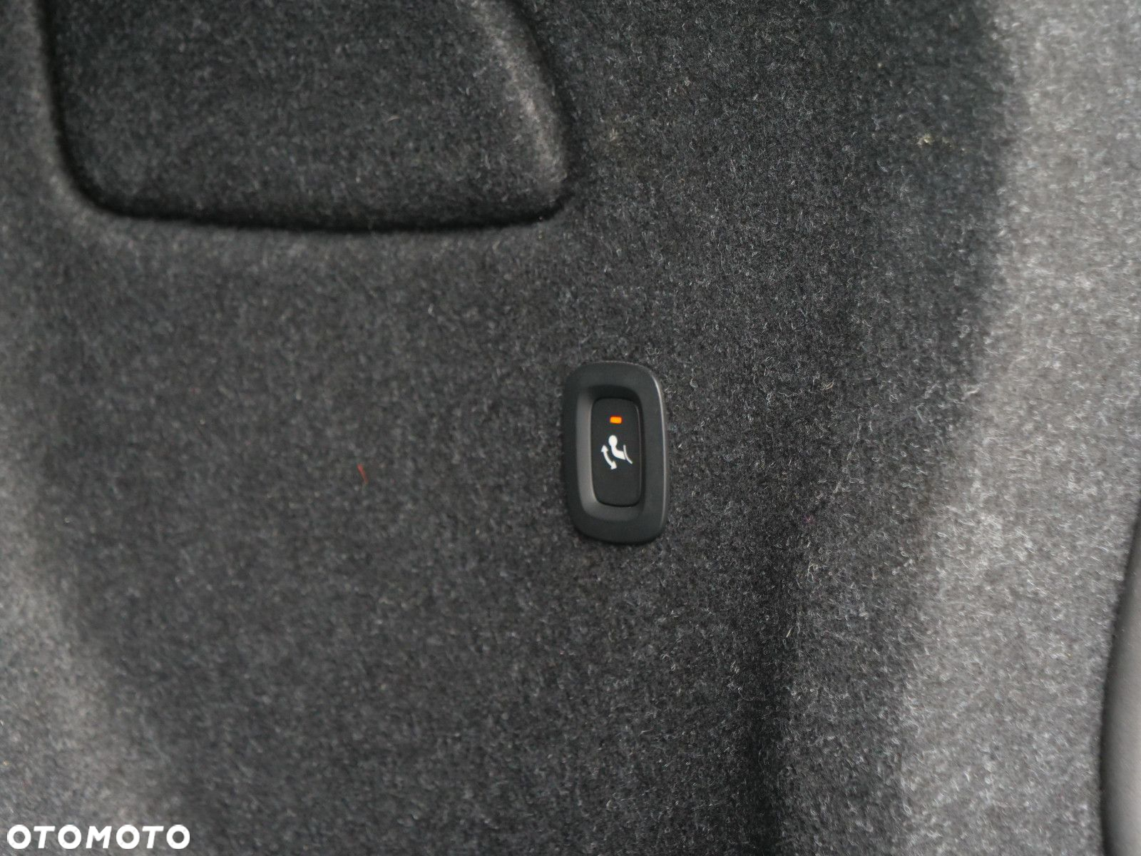 Volvo XC 40 - 33