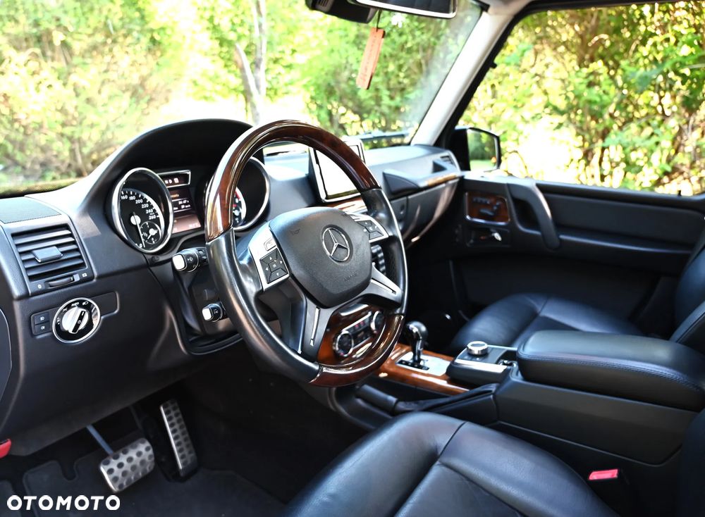 Mercedes-Benz Klasa G 500 7G-TRONIC - 25