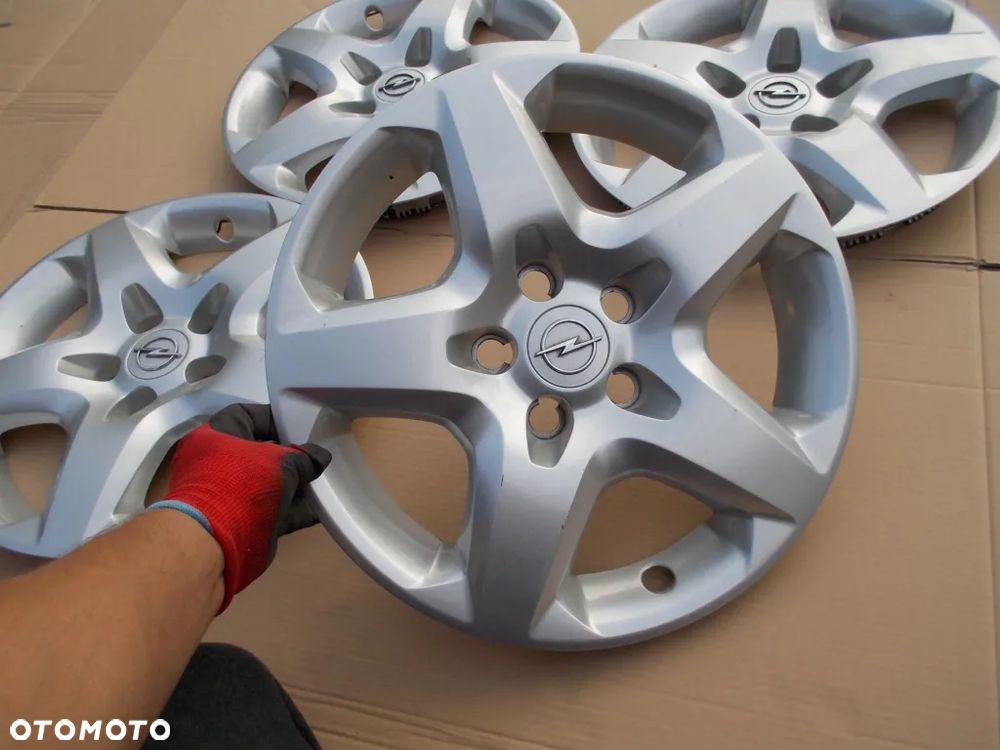 4x Kołpaki 16 Strukturalne Opel Astra H III Zafira B Vectra C Meriva A B 5x110 - 10