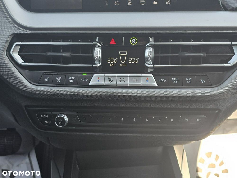 BMW Seria 1 118i Advantage - 26