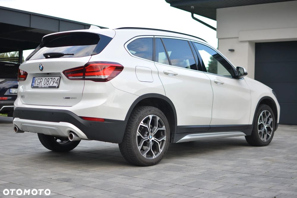 BMW X1 sDrive20i xLine - 7