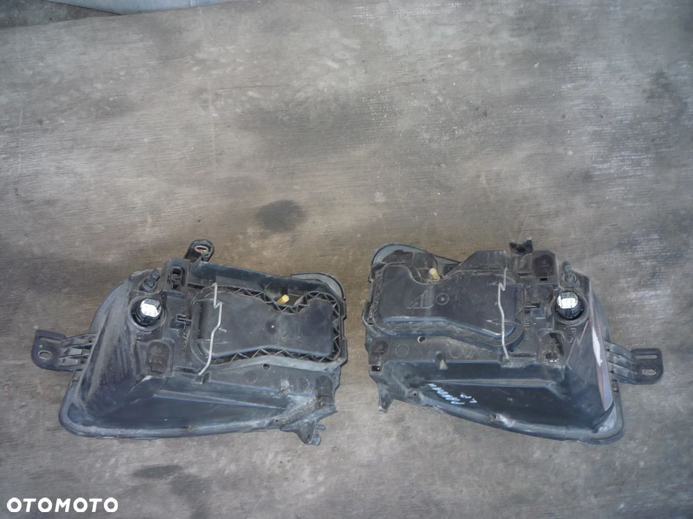 FIAT PANDA II LAMPA PRZEDNIA LEWA LUB PRAWA BIAŁA WTYCZKA - 3