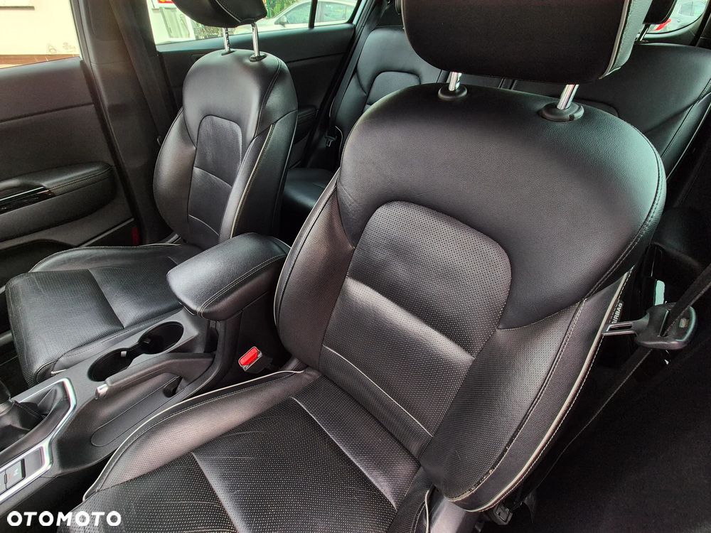 Kia Sportage 2,0 CRDI AWD GT Line - 24