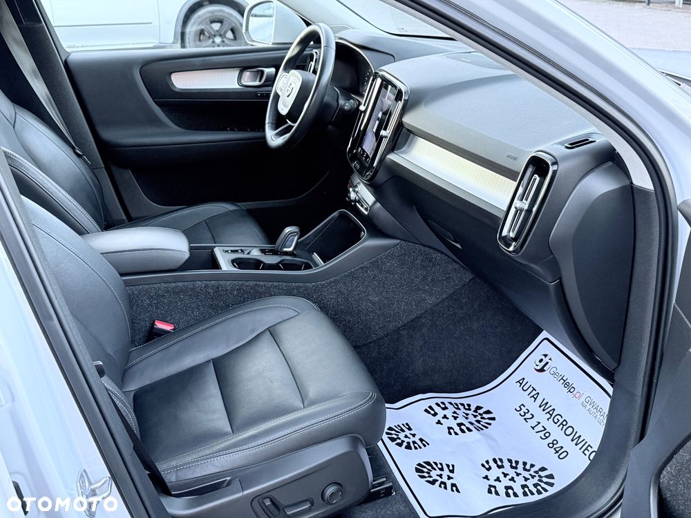 Volvo XC 40 T5 AWD Momentum Pro - 2