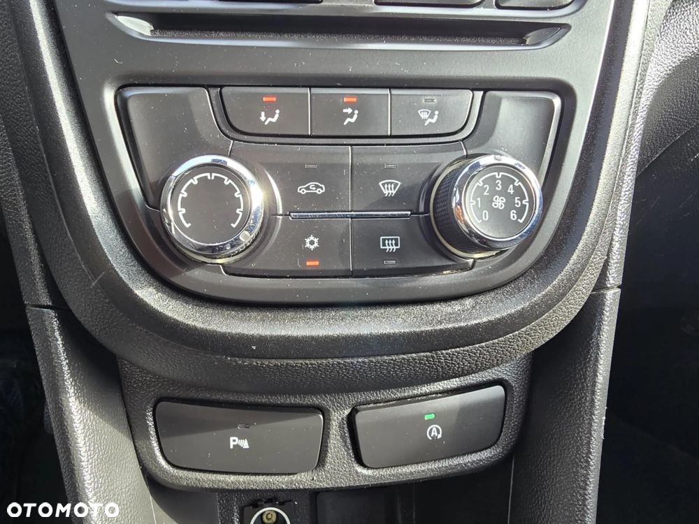 Opel Mokka 1.6 CDTI Cosmo S&S - 32