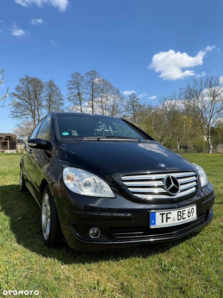 Mercedes-Benz Klasa B 200 Autotronic Special Edition - 36