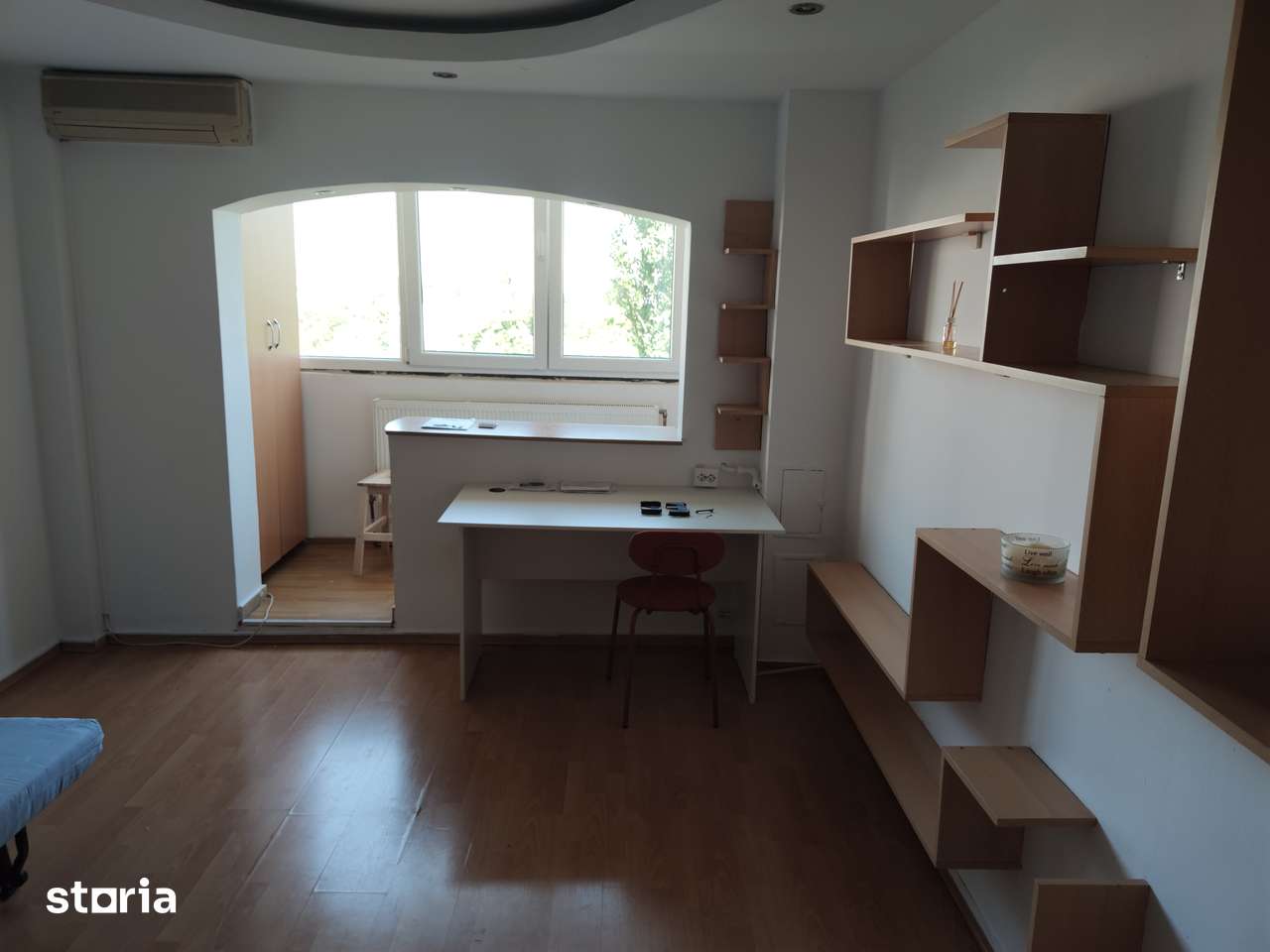 Garsoniera moderna Titan Diham bd. Basarabia bloc mixt 1980 — fotografia 3