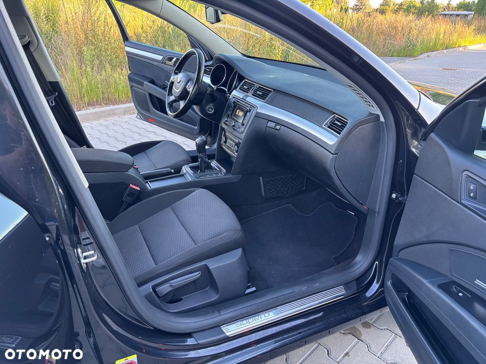 Skoda Superb 2.0 TDI Active - 24