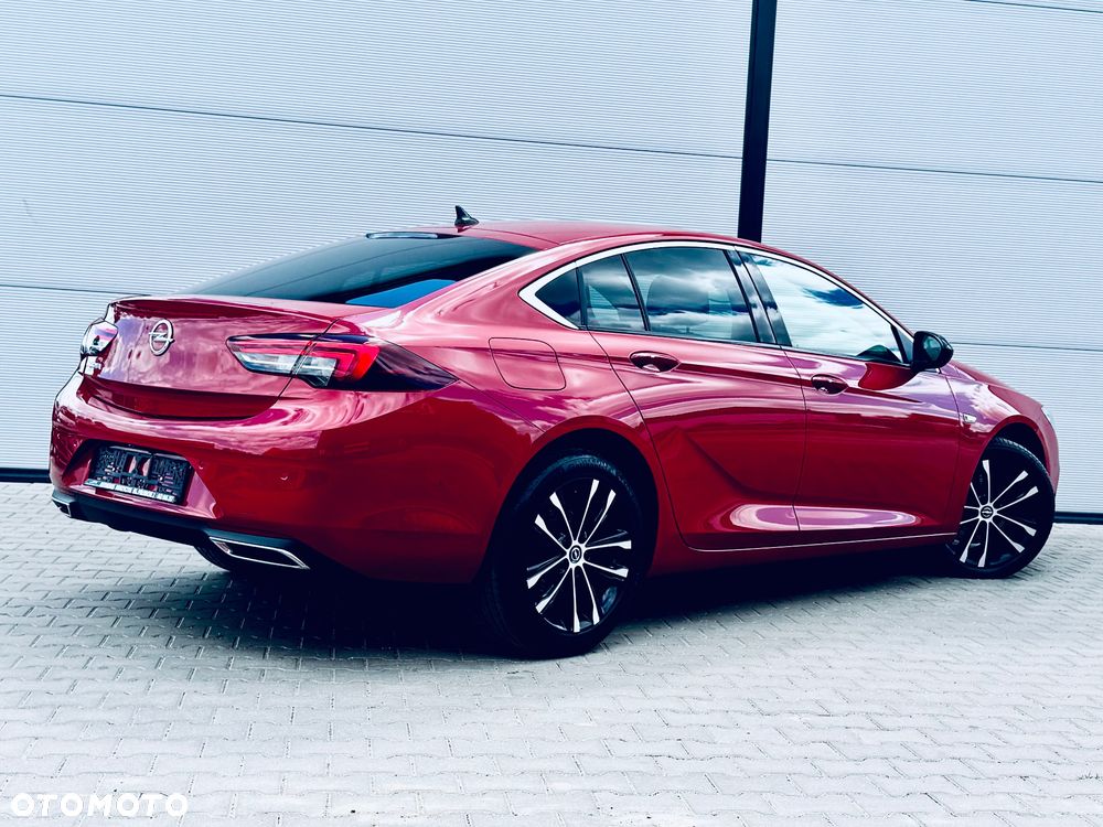 Opel Insignia - 25