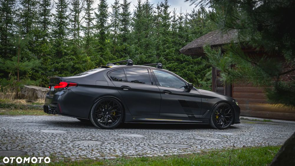 2022 BMW Seria 5 530i xDrive M Sport Edition, photograph 4