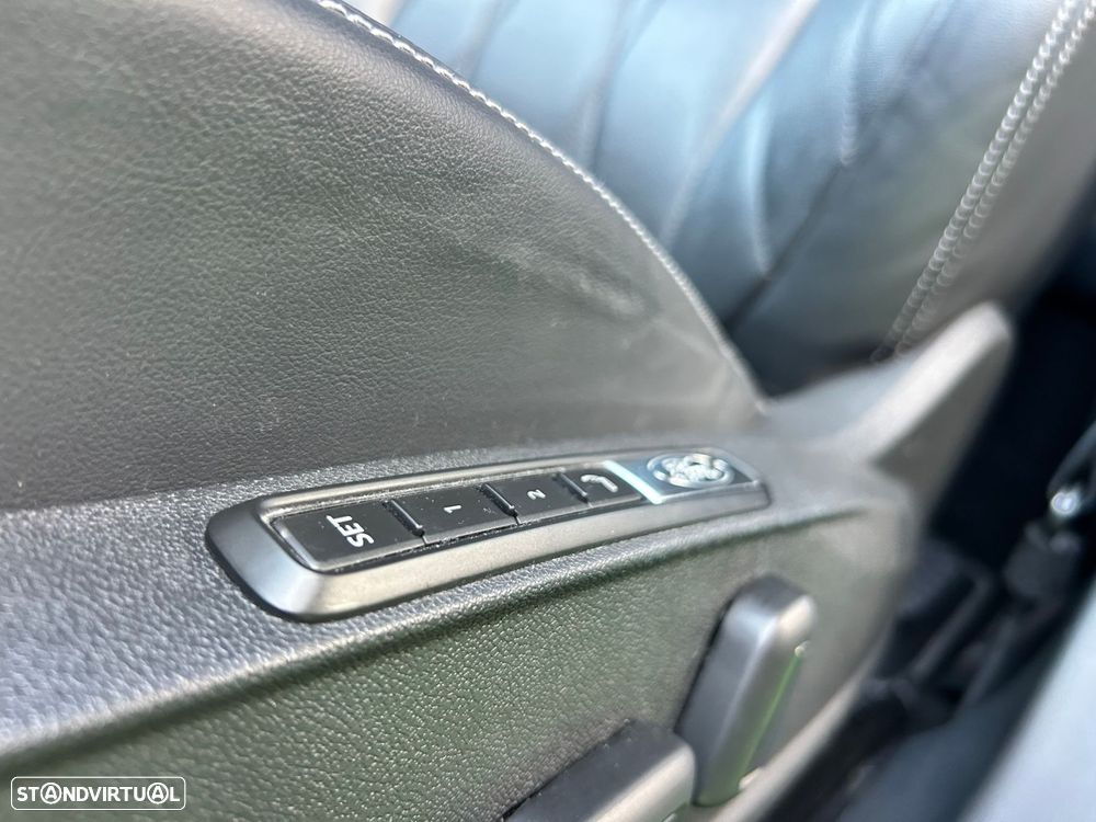 Ford Explorer 77 kWh Premium - 19