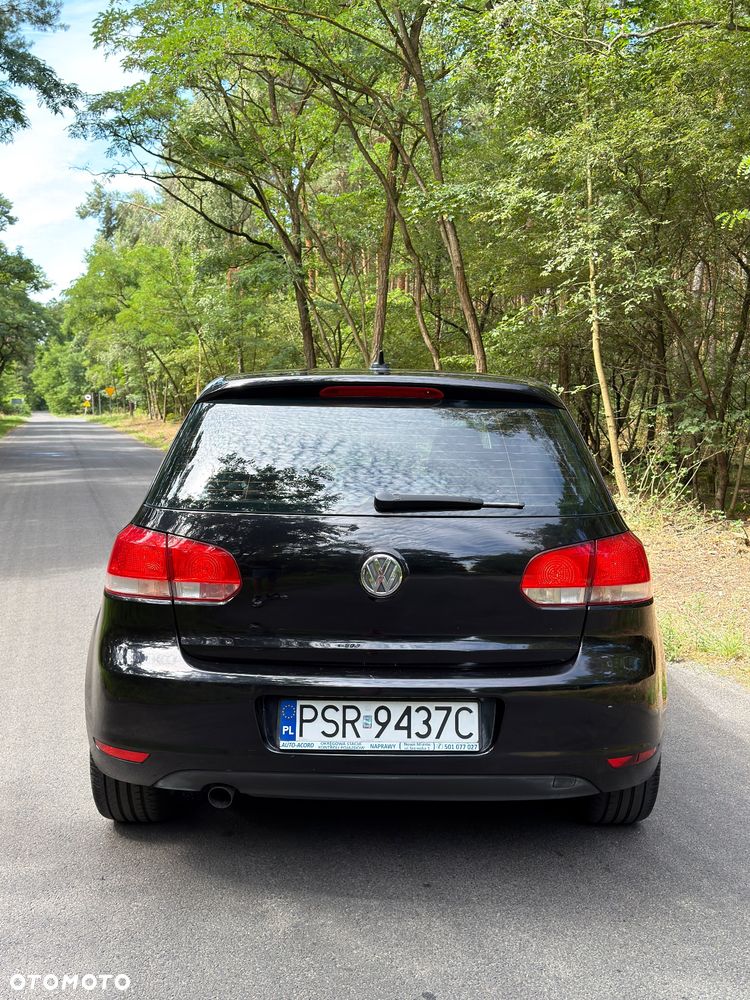 Volkswagen Golf 1.6 TDI DPF Trendline - 4