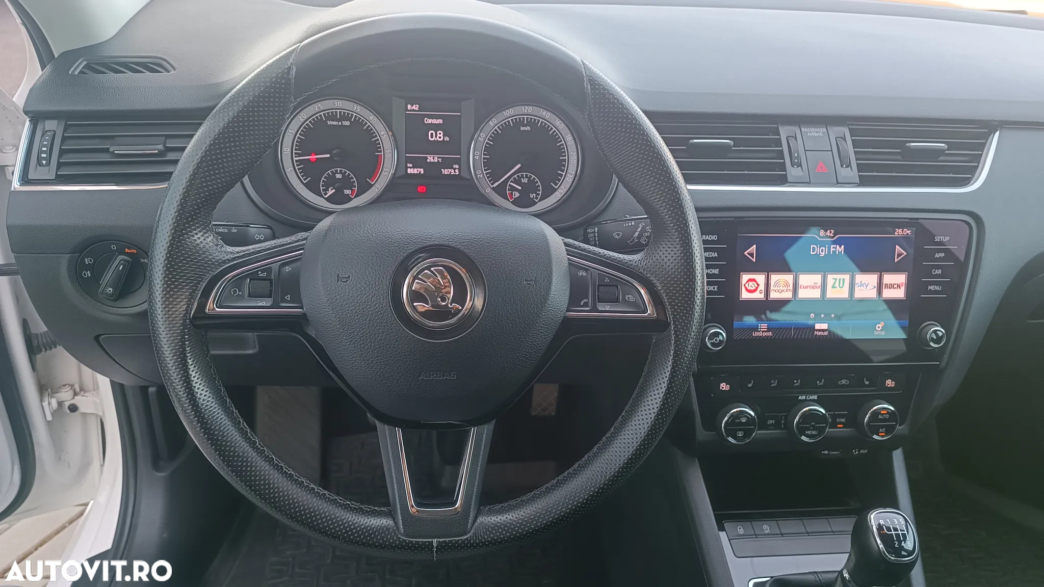 Skoda Octavia 2.0 TDI STYLE - 14