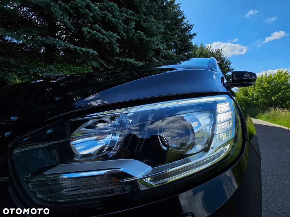 Renault Scenic ENERGY TCe 130 INTENS - 18