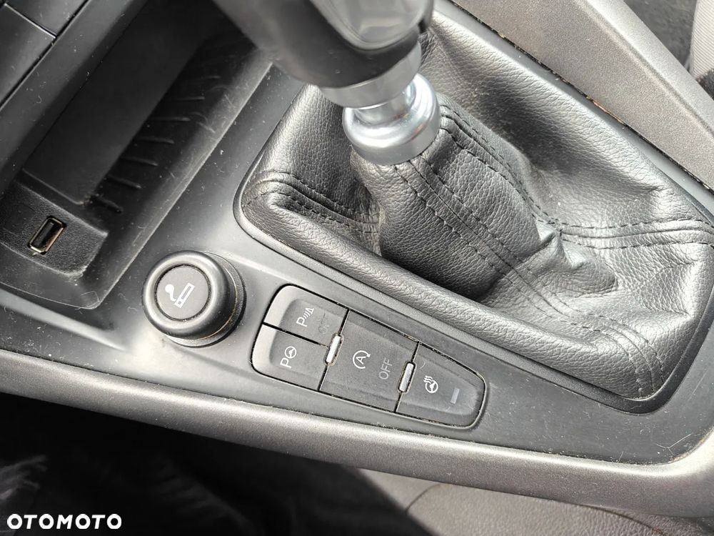 Ford Focus 1.5 EcoBoost STart-Stopp-System ST-LINE - 17