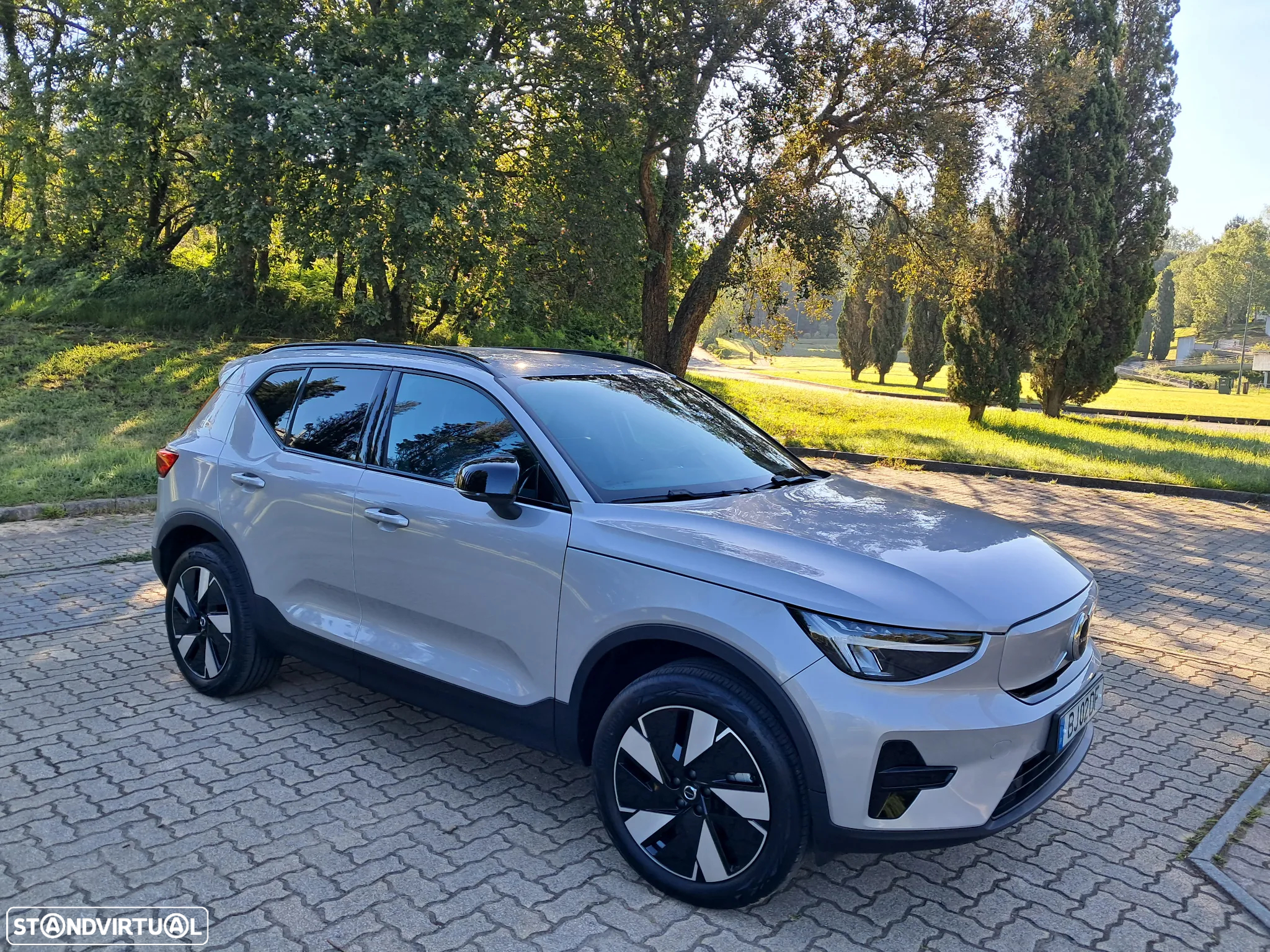 Volvo XC 40 Recharge Core - 4
