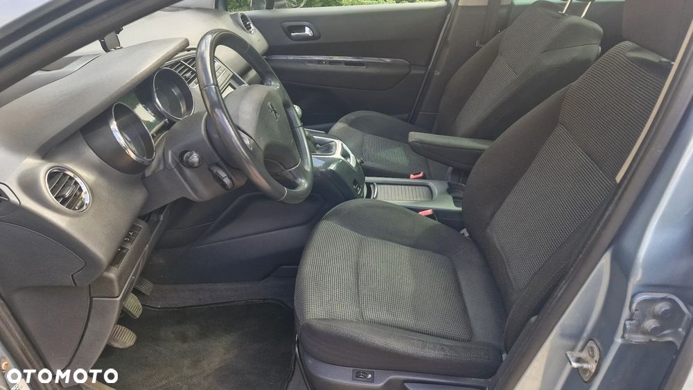 Peugeot 5008 - 9