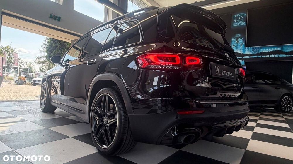 Mercedes-Benz GLB - 8