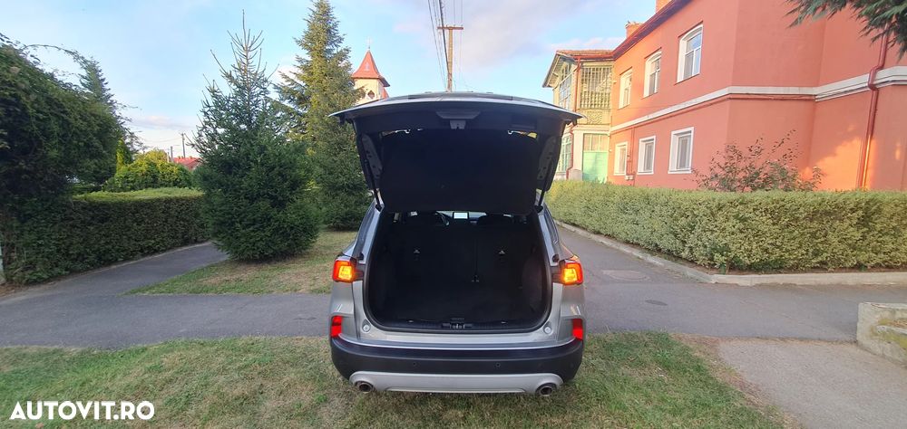 Ford Kuga 1.5 EcoBoost 2x4 Titanium - 39