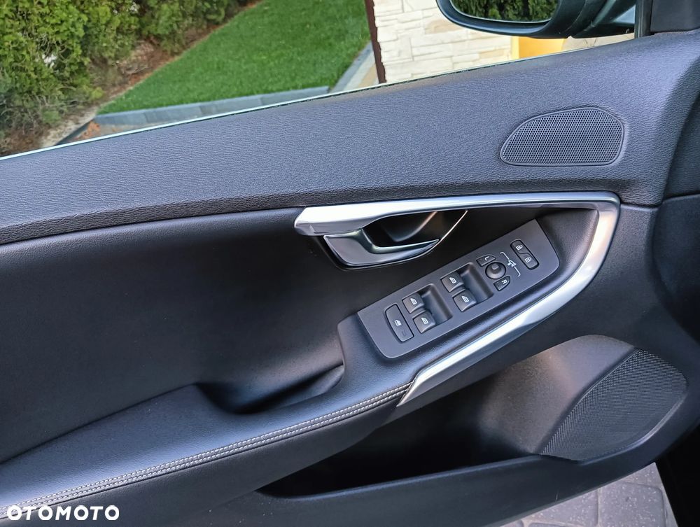 Volvo V40 - 19