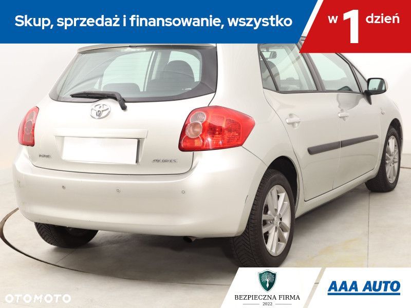 Toyota Auris - 7