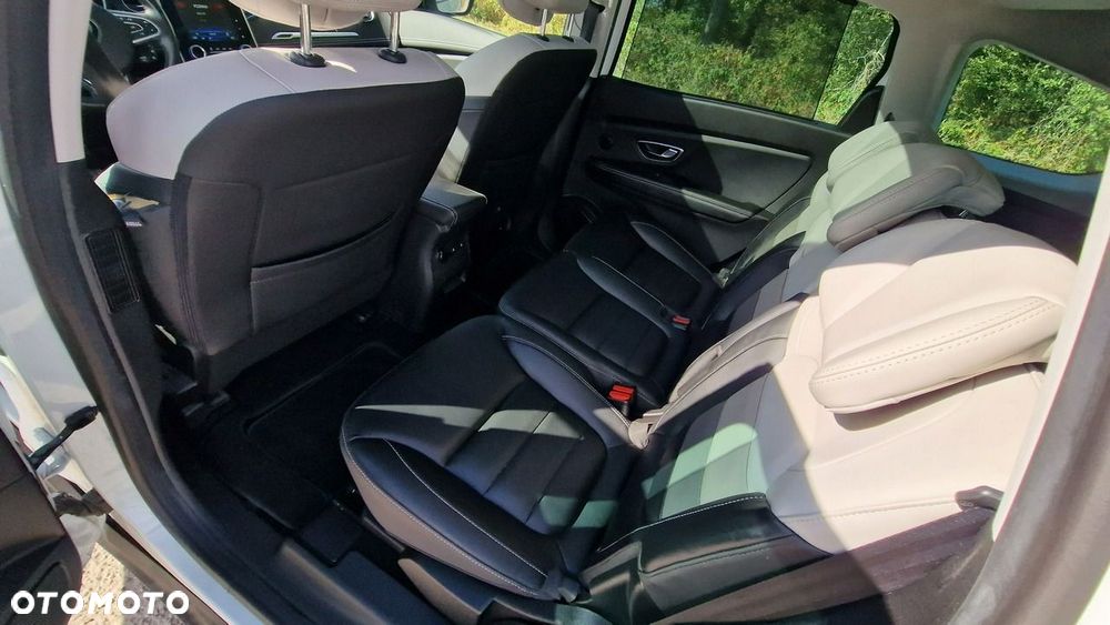 Renault Grand Scenic - 31
